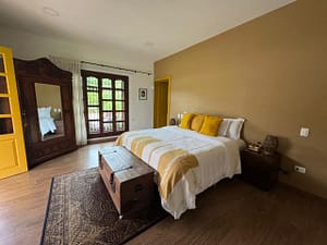 Suit Principal Pava del Cauca Hotel Mandalay 1941 2
